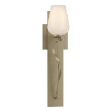 Hubbardton Forge - Canada 203030-SKT-84-GG0303 - Flora Sconce